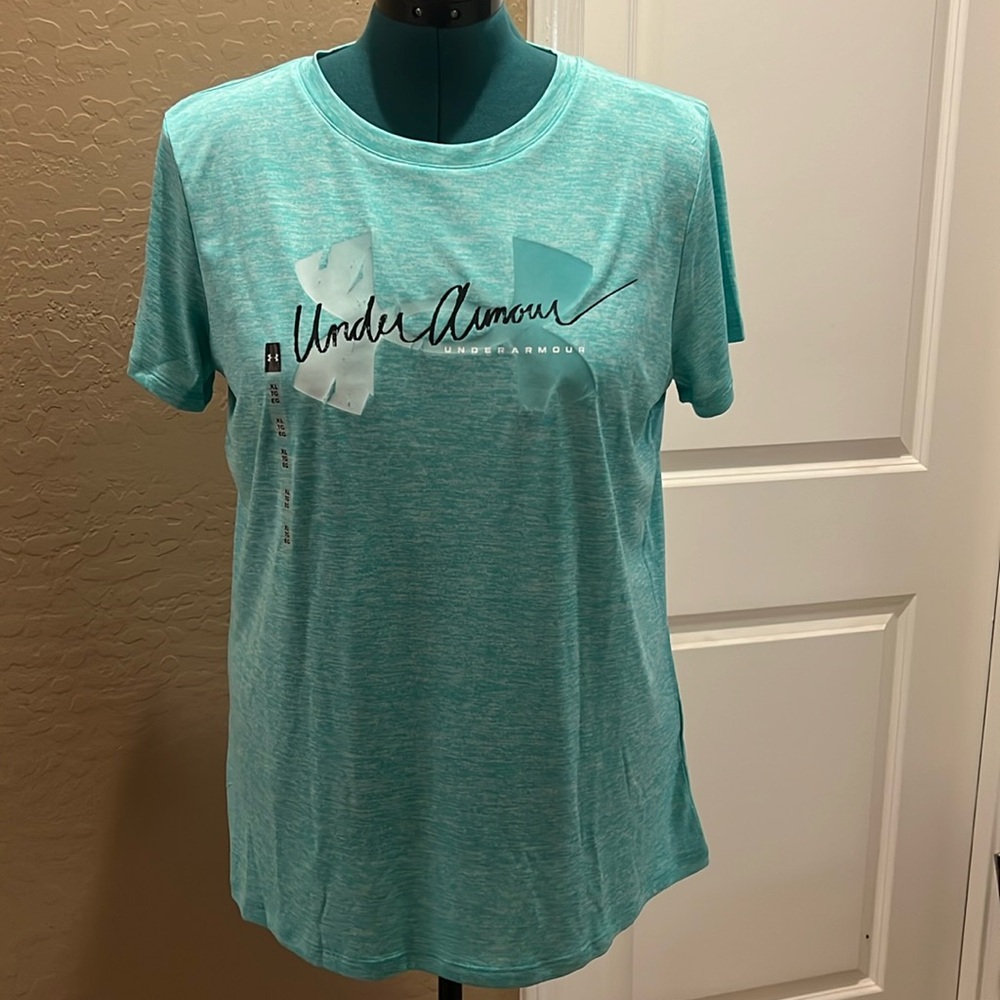 NWT Under Amour women’s shirt. Size Xl